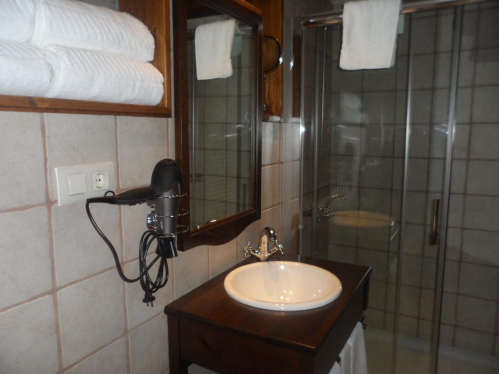 Apartamentos Legado De Santillana Santillana del Mar Szoba fotó