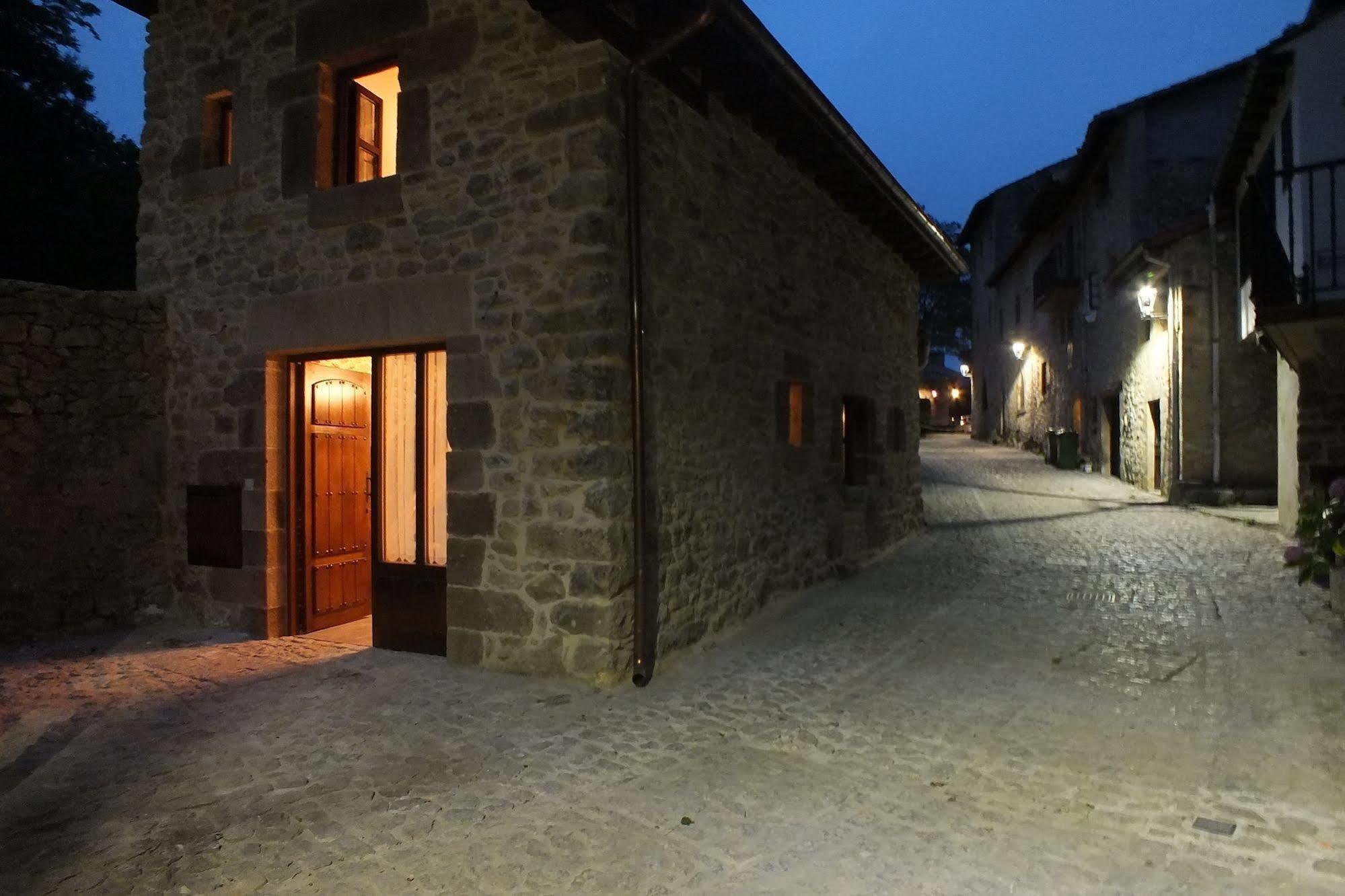 Apartamentos Legado De Santillana Santillana del Mar Kültér fotó