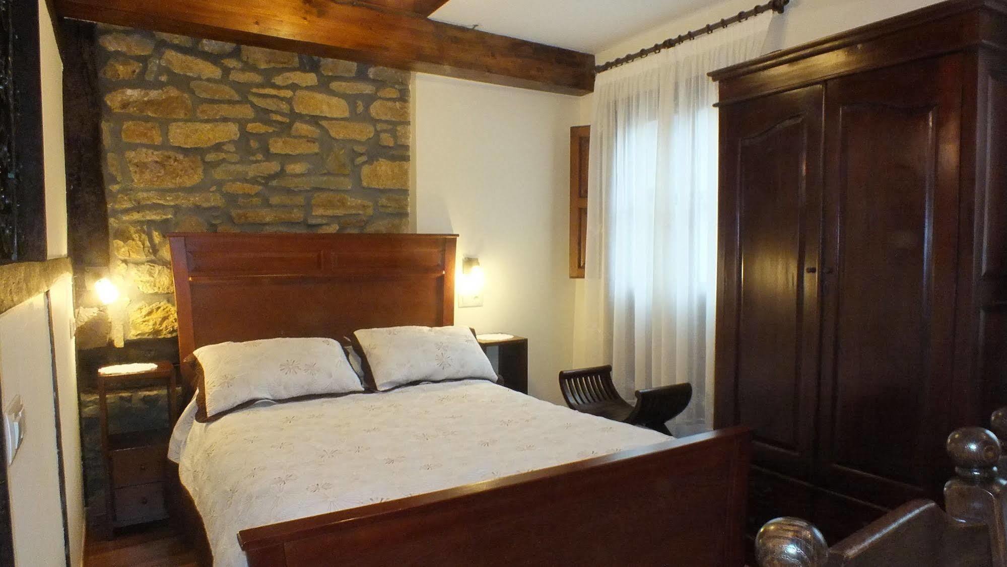 Apartamentos Legado De Santillana Santillana del Mar Kültér fotó